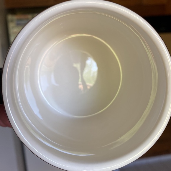 Vancouver Aquarium “Walrus” Mug 16oz Exc Shape - Picture 6 of 8